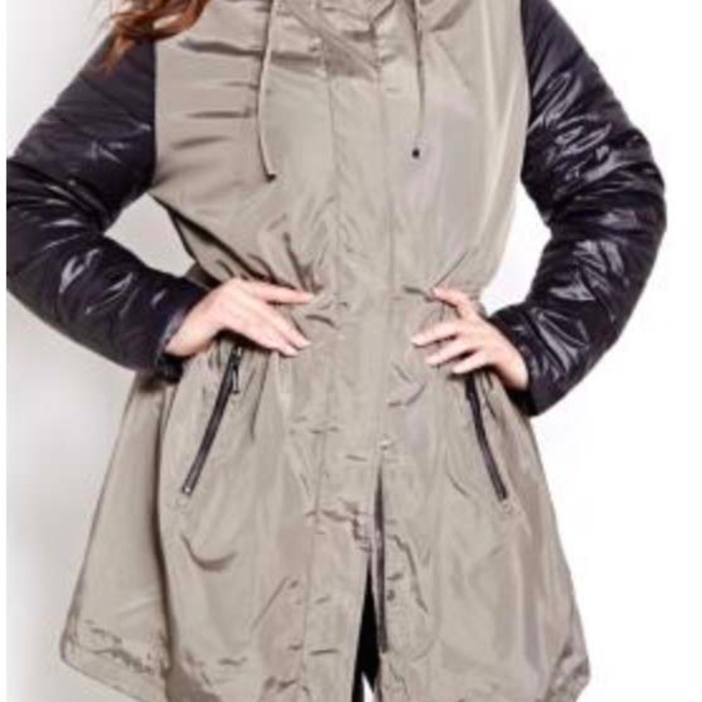 RAIN COAT, OLIVE & BLACK, SIZE 4X, FAUX LEATHER BLACK SLEEVES, 2 WAY ZIPPER,